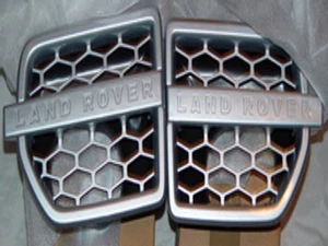 Land Rover OEM LR4 Discovery 4 2010-16 Zermatt Silver Fender Side Vent Pair New - Picture 1 of 2