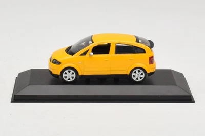 AUDI005 Audi A2 Amarillo Minichamps 1/43 Foto 1 de 4