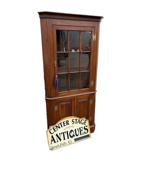 66652   Solid Cherry Henkel Harris Virginia Galleries Corner China Cabinet Curio - Image 1 of 4