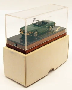 Apollo Models 1/43 Scale White Metal Model Car AP742 - Triumph TR6 - Green - Picture 1 of 4