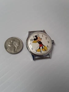 Walt Disney Production Mickey Mouse 3010 2470 Analog Wrist Watch . Works Perfect - Picture 1 of 7