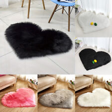 Super Soft Area Rug Heart Shaped Fluffy Carpet Bedroom Faaux Fur Floor Mats Gift