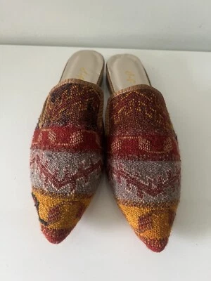 SUFI SHOES Handmade Wool Carpet Slippers Mules Shoes, 39/ US 8 1/2 - 9 - Image 1 of 4