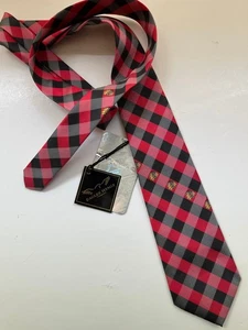 NFL Chicago Blackhawks Neck Tie Vintage Men's Hockey Red Black-NEW - Picture 1 of 6