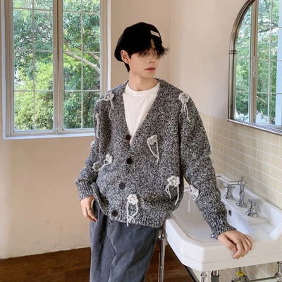 Mens V Neck Knitted Long Sleeve Flowers Cardigan Sweater Button Outwear Coat New - Image 1 of 4