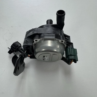 Conjunto de motor Nissan Leaf 21581-5SA0A bomba de agua Foto 1 de 2