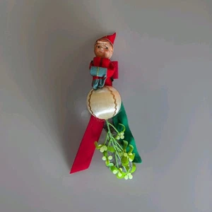 Vintage Knee Hugger Elf Pixie On A Kissing Ball Mistletoe - Picture 1 of 4