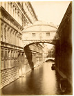 Italie, Venezia, Ponte dei Sospiri  Vintage albumen print.  Tirage albuminé 