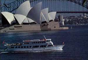 Schiff Ship Fahrgastschiff SYDNEY Opera House and Captain Cook`s Restaurant AK - Picture 1 of 2
