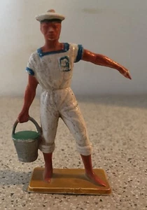 Ancienne figurine Starlux militaire soldat marin avec seau - Picture 1 of 4