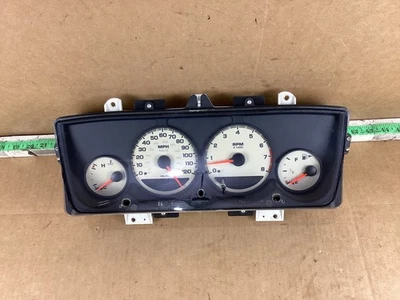 Cuadro de instrumentos velocímetro Dodge Neon 2003-2005 P04671806AL Foto 1 de 4