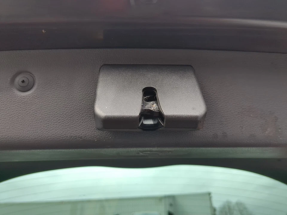 HYUNDAI TUCSON 2015-2020 PORTÓN TRASERO BLOQUEO MALETERO MECÁNICO Foto 1 de 1