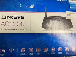 Brand New! LINKSYS AC1200 DUAL BAND SMART WI-FI ROUTER SEALED EA6100 - Picture 1 of 1