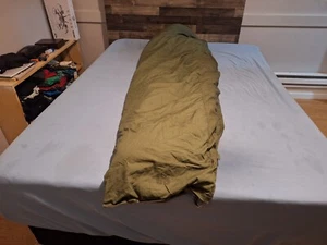 US Army Vietnam War Era Mountain Sleeping Bag M-1949/M-1945 Water Repellen Case - Picture 1 of 18