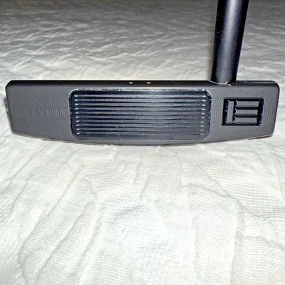 EVNROLL - LIMITED EDITION - MINT - Tour Spec ER8 Triple Black RH PUTTER with HC - Image 1 of 4