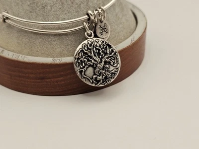 Brazalete Brazalete Alex Ani Plata 🌳 Árbol de la Vida 🌳 Charm ⭐️ Foto 1 de 4