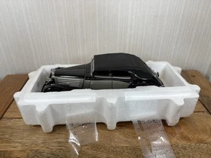 Franklin Mint 1/24 Scale 1939 Maybach Zeppelin Black/Silver Poly Case & Tag - Picture 1 of 16