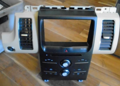 2014 - 2019 FORD FLEX DASH BEZEL + HEATER DUAL ZONE + RADIO CONTROL Foto 1 de 4