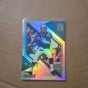 2021 DONRUSS ELITE TOM BRADY #22 - Picture 1 of 2