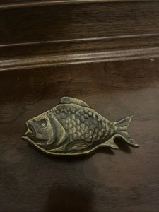 Vintage Brass Fish Trinket Dish Soap Ring Tobacco Dish MCM Details Scaled - Picture 1 of 6