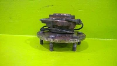 04 05 06 07 08 09 10 INFINITI QX56 5.6L AT 4X2 REAR WHEEL HUB OEM 2699-75 - Imagem 1 de 3