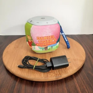 Storypod Learning First Audio Play System 'Daniel Tigers Neighborhood' P0001 - Picture 1 of 11