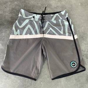 Jugend Quicksilver Boardshorts grau Größe 28/16 - Bild 1 von 4