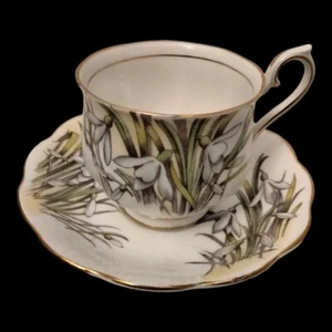 Royal Albert Snowdrop Flower of the Month series #1 Bone China Teacup Set - Picture 1 of 5