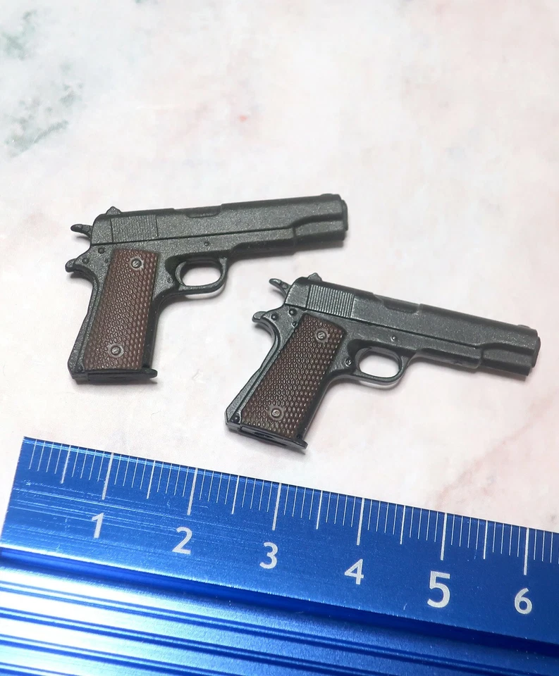 1/6 hot toys predator alan dutch schaefer MMS72 figure accessory guns - Image 1 of 1