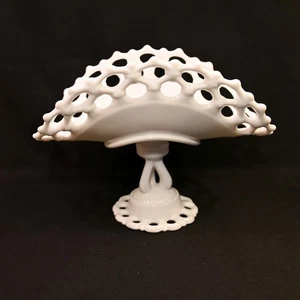 Banana Stand Pedestal Bowl 11.5" x 7" x 8.25" White Milk Glass Doric 1940's-1985 - Picture 1 of 16