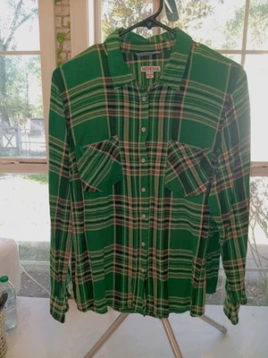 Blusa de franela ligera a cuadros verde con botones talla XXL Merona para damas  Foto 1 de 3