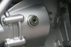 BMW R 1200 GS Einfüllschraube V2A Getriebe hochglanzpoliert - Bild 1 von 3