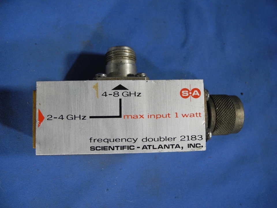 Duplicador de frecuencia Scientific Atlanta 2183 2-4 GHz/4-8 GHz N (M-F) 1 vatio Foto 1 de 4