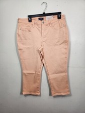 NYDJ Chloe 12P Capri Jeans Women's Size MMelon Side Slits Lift Tuck Technology 