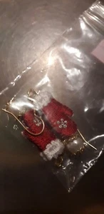 CHRISTMAS EARRINGS DANGLE RED GLOVES MITTENS GIFT FESTIVE HOOK STYLE - Picture 1 of 1