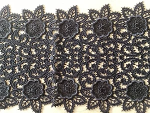 9 3/4 YDS VINTAGE HEAVY LOVELY BLACK FLORAL RAYON VENISE LACE. - Picture 1 of 5