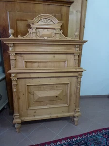 antikes Landhaus Bett - Gründerzeit Weichholz mit toller Krone - Bild 1 von 8