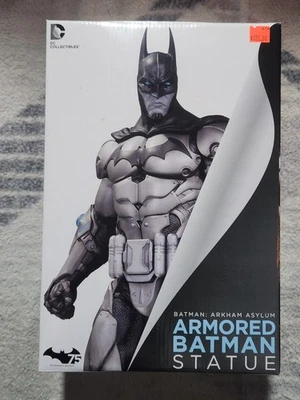 Batman: Arkham Asylum Estatua Blindada Batman DC Coleccionables  Foto 1 de 4