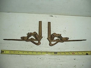 Old Vintage Cast Iron Spring Loaded ??? Shutter ??? Bracket - Latch - Catch ??? - Picture 1 of 7
