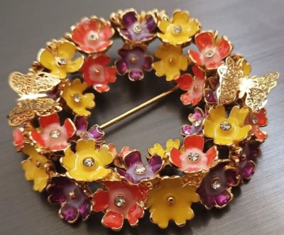 New Napier Gold Tone Pin Into Summer Flowers Butterfly Wreath Pin - Image 1 of 4