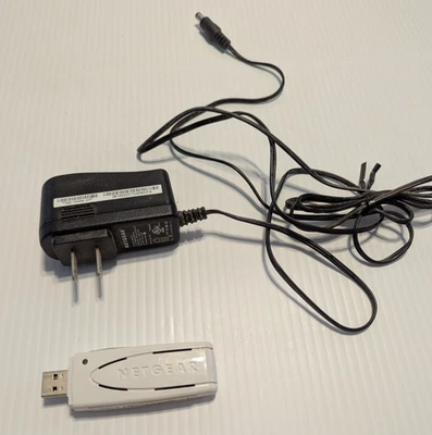 NETGEAR WG111 V2 Wireless-N USB Adaptor WN111 v2 with Power Supply 120V / 12V - Image 1 of 4