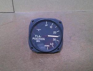 AIRCRAFT FLAP POSITION INDICATOR BY BENDIX P/N 20003-7C-18-A1 - Bild 1 von 4