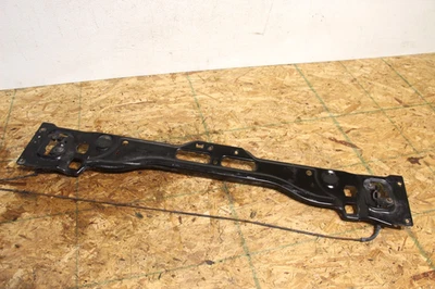 12-18 MERCEDES BENZ CLS 550 OEM W218 CLIP DE REFUERZO DELANTERO BARRA DE SOPORTE DEL RADIADOR Foto 1 de 4