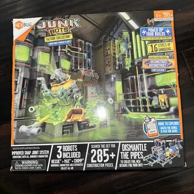 HexBug Junk Bots Factory Collection New Port Power Plant 3 Robots - Image 1 of 3