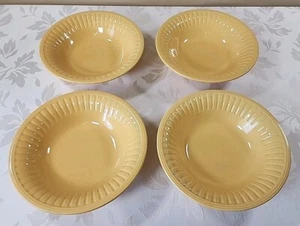 Royal Norfolk Set di 4 zuppiere 8,5” giallo burro di Greenbrier International - Foto 1 di 7
