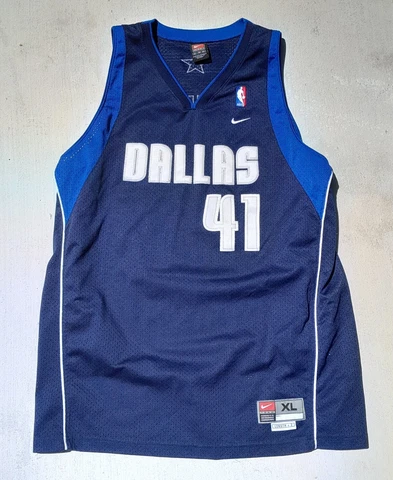 Dirk Nowitzki Nike Swingman Dallas Mavericks Jersey Size XL Length +2 Fame 21x30 Cover