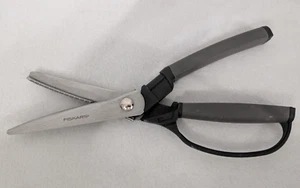 Fiskars Softgrip Easy Spring Action Shears Scissors - Picture 1 of 3