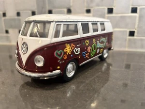 Kinsmart Volkswagen Classical Bus Hippie Peace & Love Retractable & Working - Picture 1 of 7