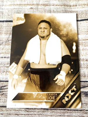 SAMOA JOE 2016 Topps WWE Then Now Forever NXT GOLD 5x7 Jumbo/10  Foto 1 de 2