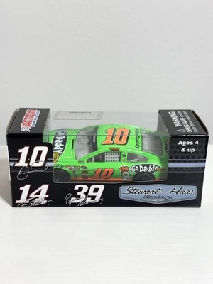 2013 Danica Patrick #10 GoDaddy.com масштаб 1/64 NASCAR литой действие в коробке - Изображение 1 из 3